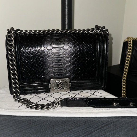 Chanel python boy 🦄 - Picture 3 of 11